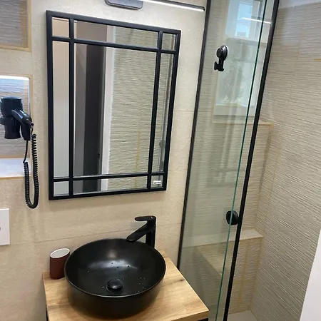 아파트 Cozy And Modern Ultracentral *