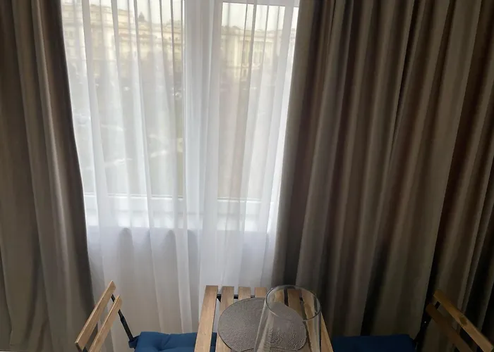 Апартаменти Cozy And Modern Ultracentral *